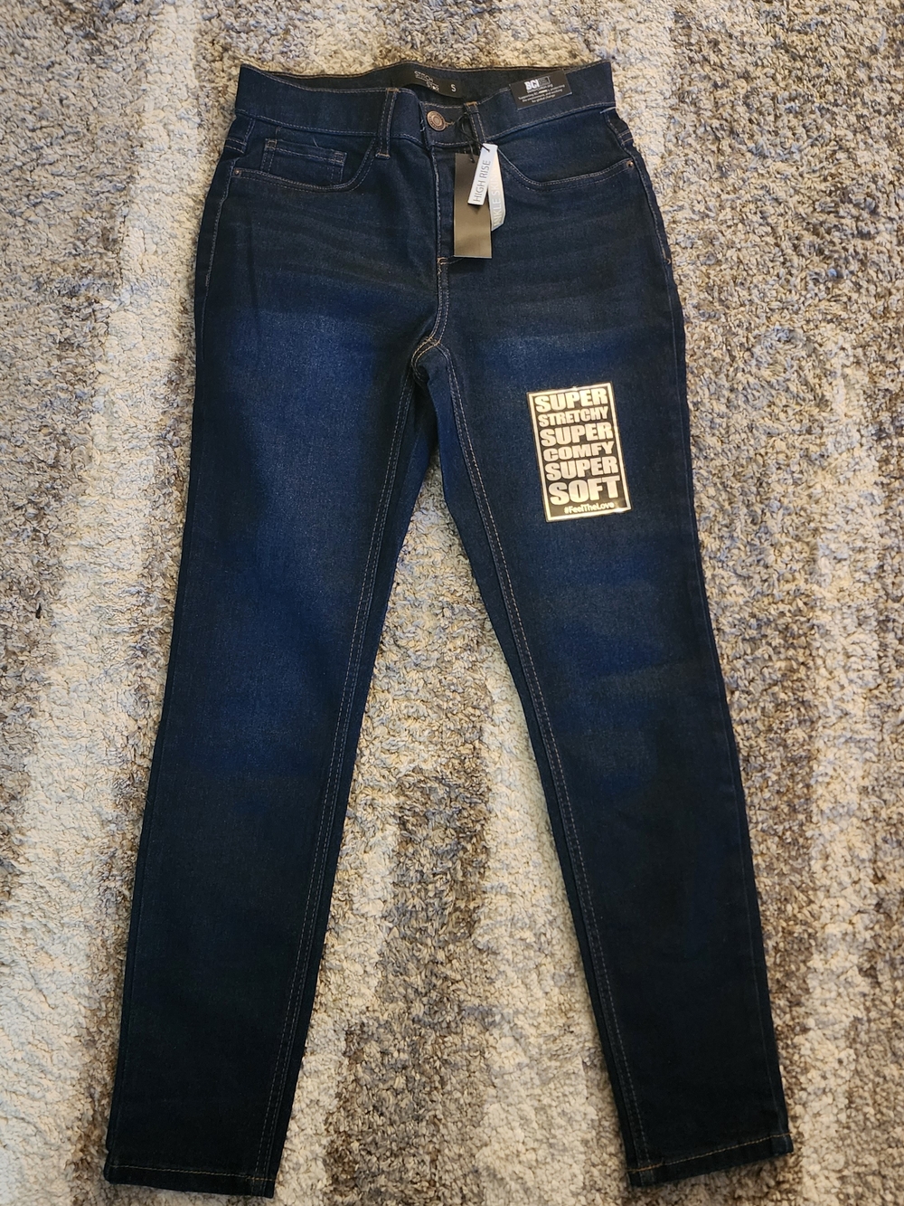 Women's Dark Indigo High-Rise Skinny Jeans - Stretchy Comfort. NWT